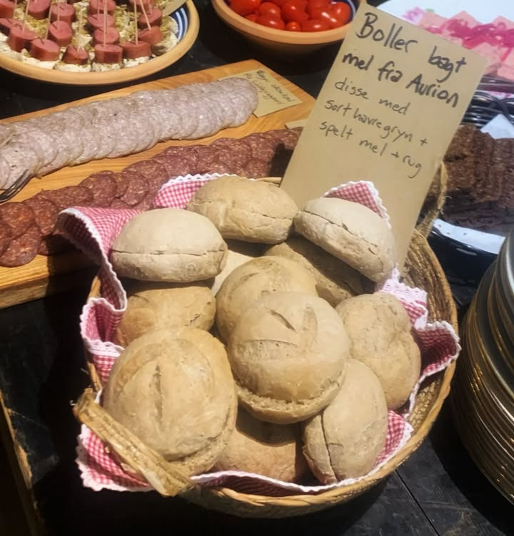Fru Hansens Butik & Café glæder sig til søndagens markedsdag