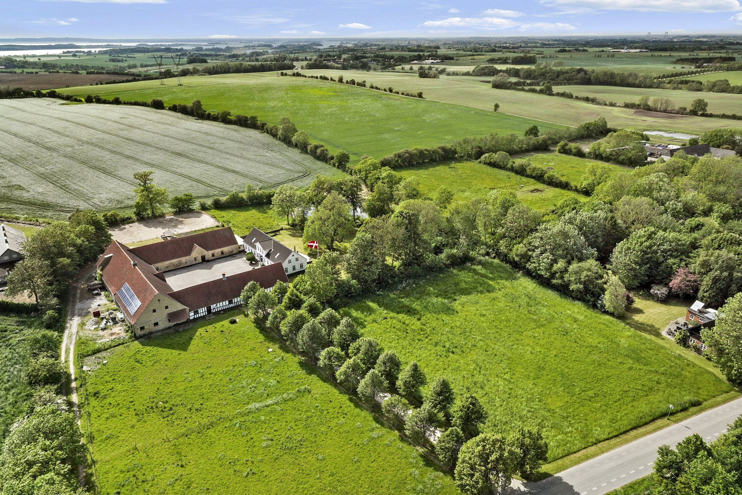 Luksusbolig netop kommet til salg i Nørre Aaby: Se hvad du skal smide for Nørre Aabys dyreste adresser her