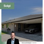 LokalBolig Silkeborg fejrer salg af villa på Langdalsparken 12