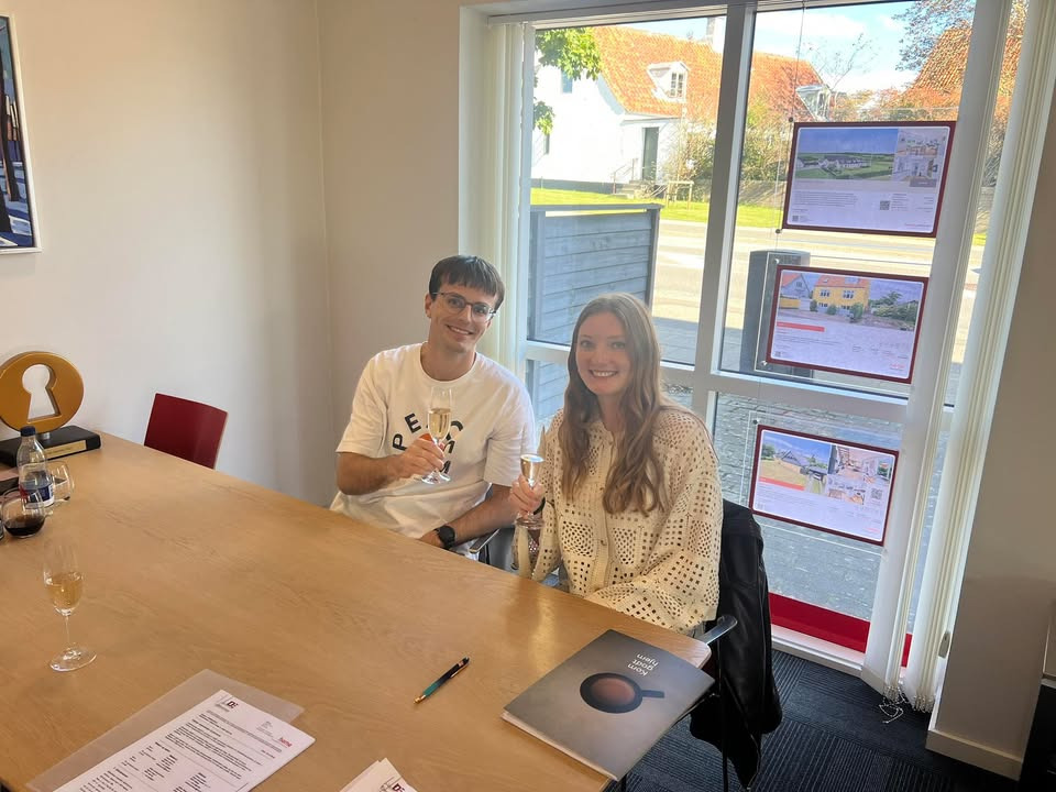 Home Hjørring fejrer en vellykket handel for Kristina og Jesper