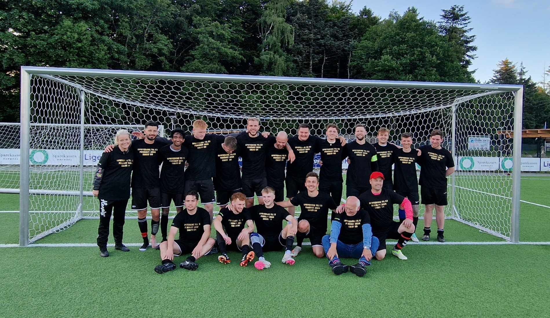 SMIFF sikrer oprykning til Serie 3 med storslået sejr over Hobro IK