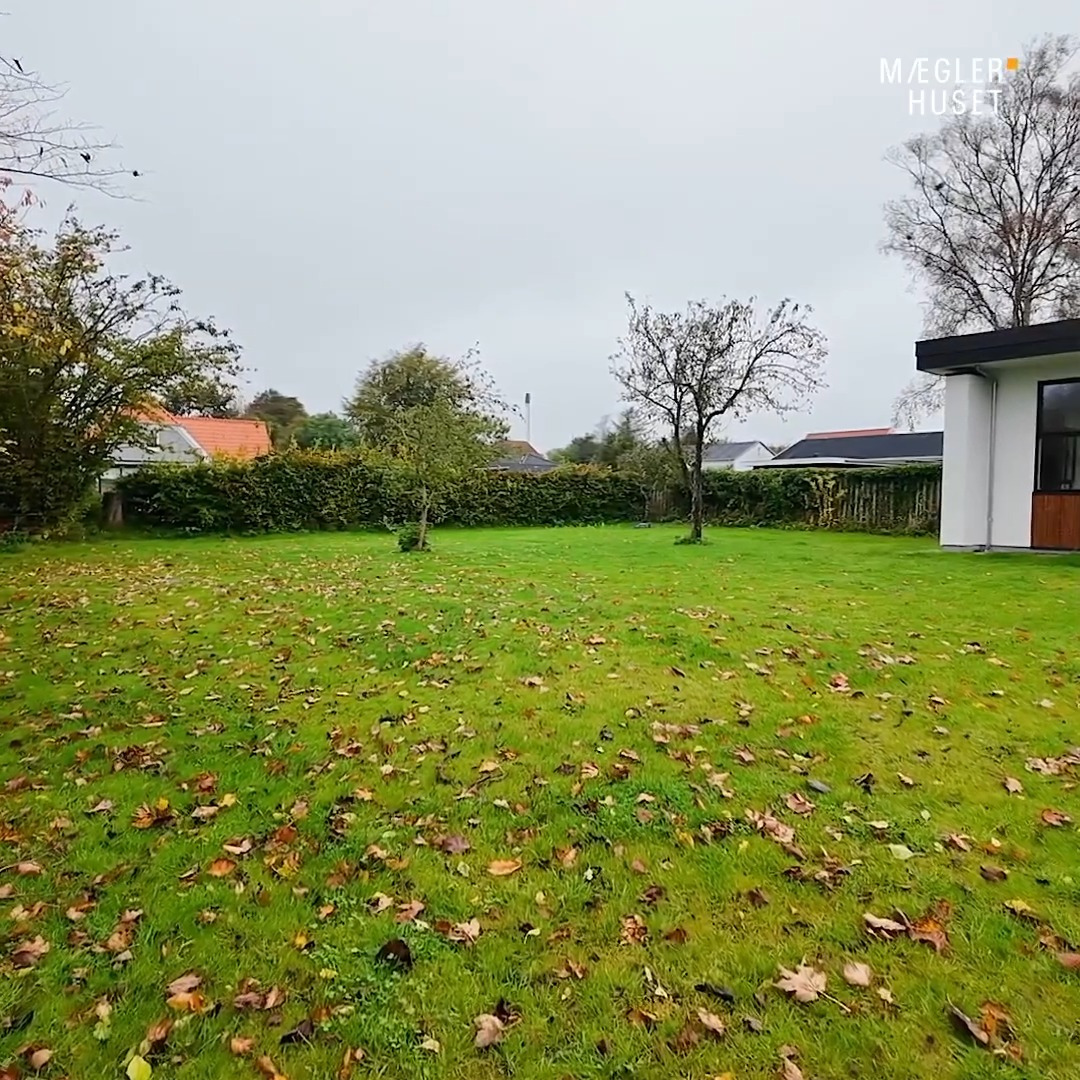 Indbydende og totalrenoveret familievilla på 280 kvm i Dronninglund fra Mæglerhuset