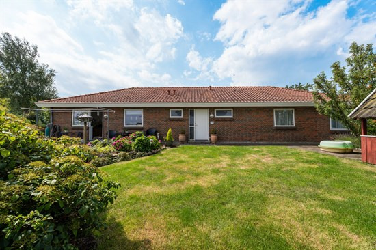 Top 6 over dyreste boliger til salg i Ejby. Priser op til 9.995.000 kr