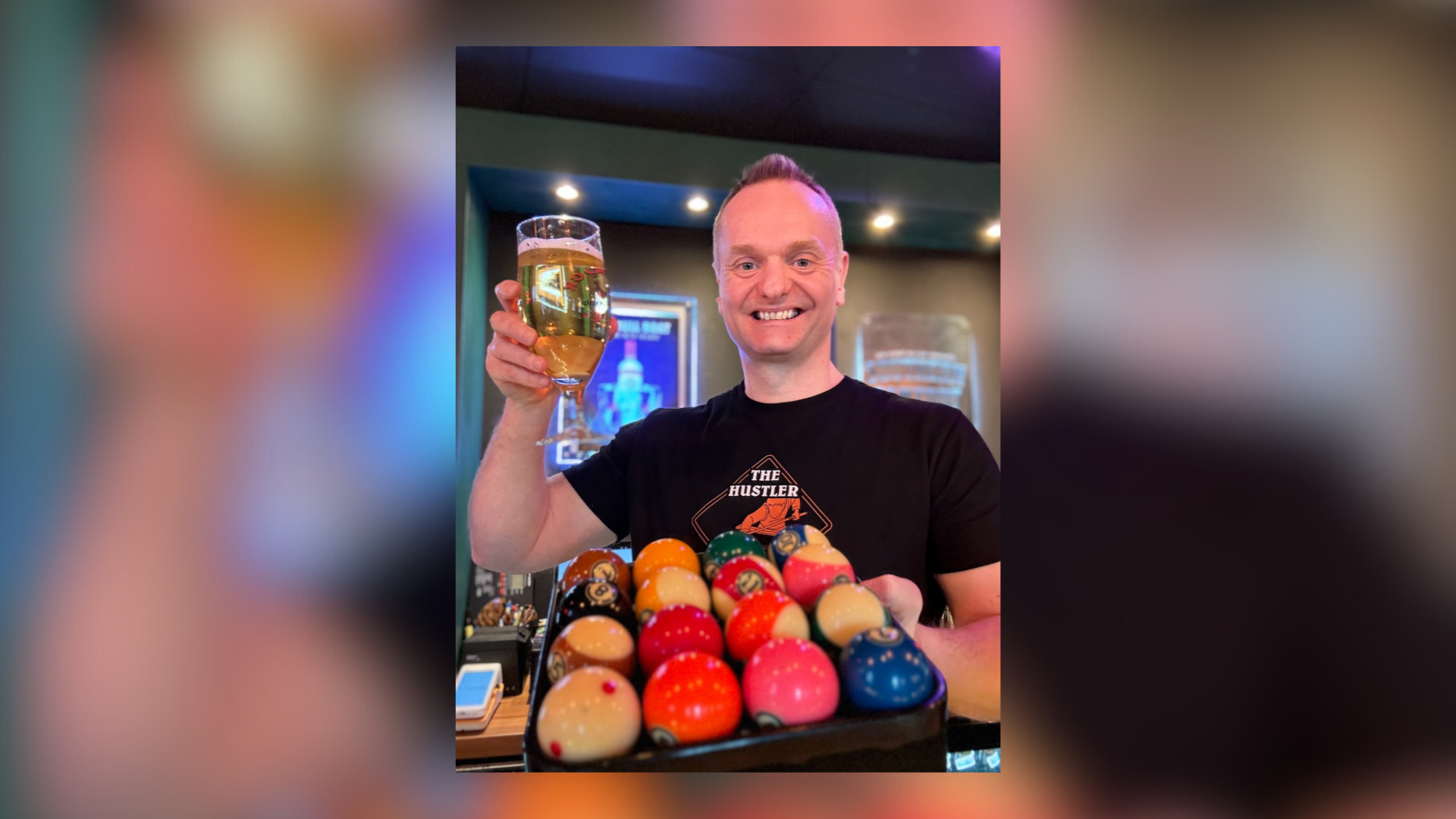 The Hustler Poolbar – "Jeg ville skabe et sted, hvor både den 18-årige og den 90-årige kunne mødes"