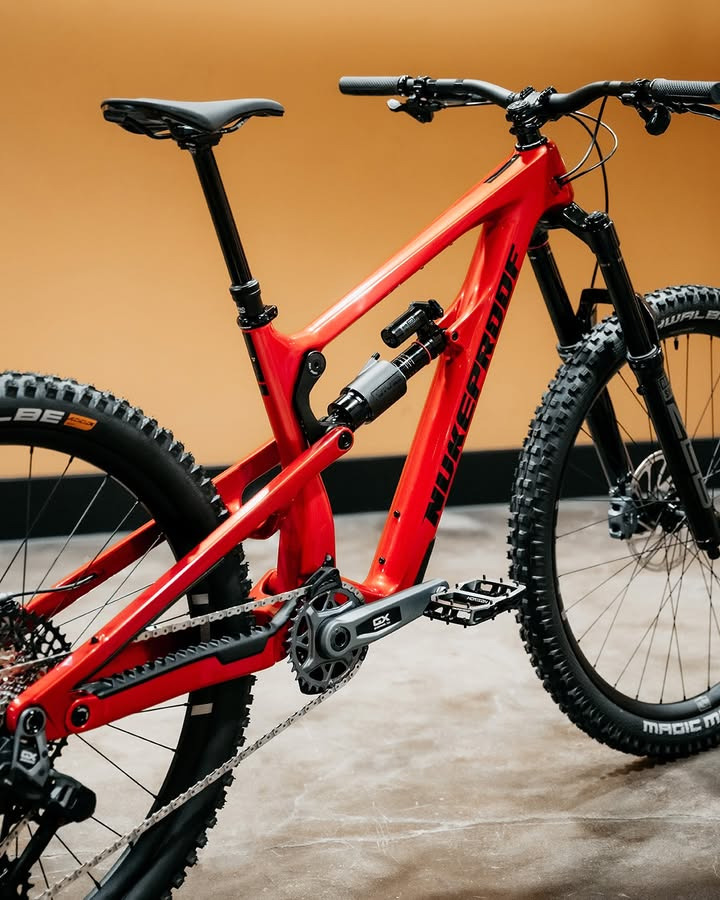 Sæby cykler præsenterer Nukeproof Mega Carbon – den ultimative endurooplevelse