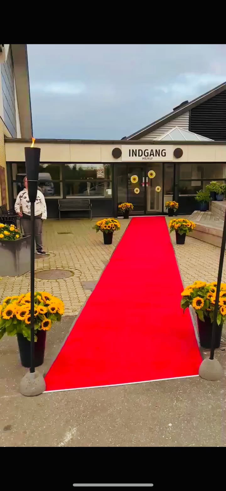 Mejrup Kultur- og Fritidscenter fejrer succesfuld Solsikkefestival med stor lokal opbakning