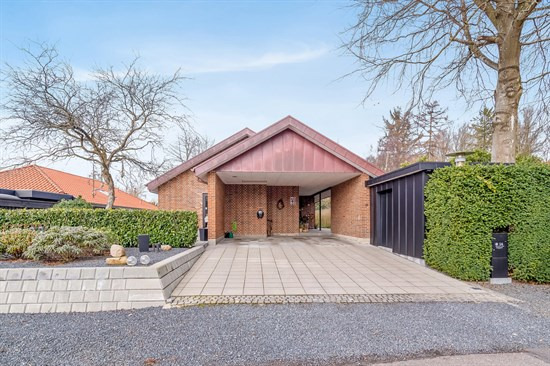 Porsevej 14 og 1 anden boliger er kommet til salg denne uge i Holstebro - se boligerne her.