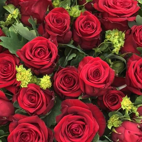 Fynbogården Blomster ApS klar til valentinsdag med buketter og chokolade