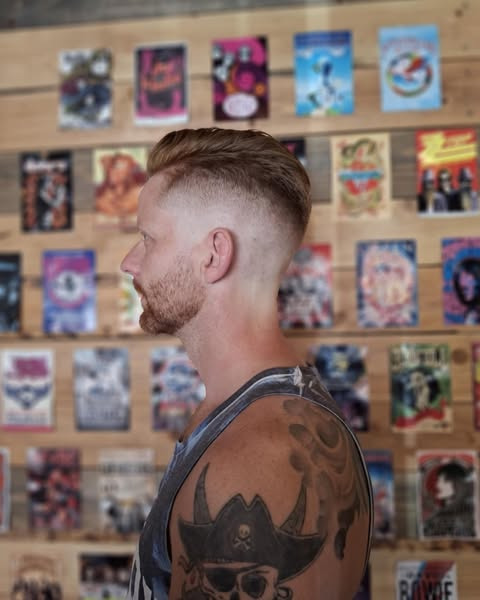 The Barber's Den: Opgrader din stil med en frisk fade og skarpe linjer