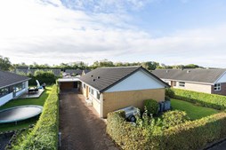 Danbolig Fredericia præsenterer: etplansvilla perfekt for børnefamilier tæt på skoler og natur