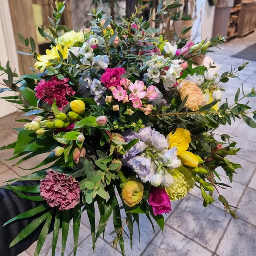 Fynbogården Blomster ApS inviterer til årets sidste dag med festlige buketter og gavekasser