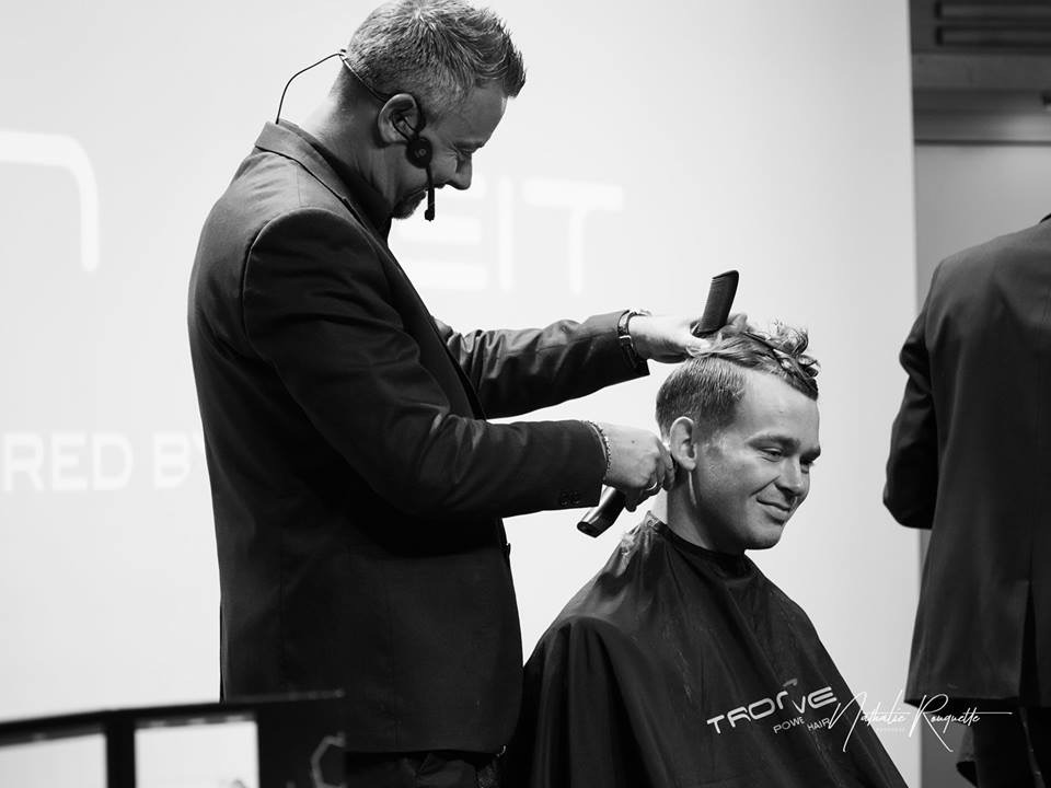 Hos Brink’s står Jesper og teamet klar til at fremhæve din personlighed og karakter 