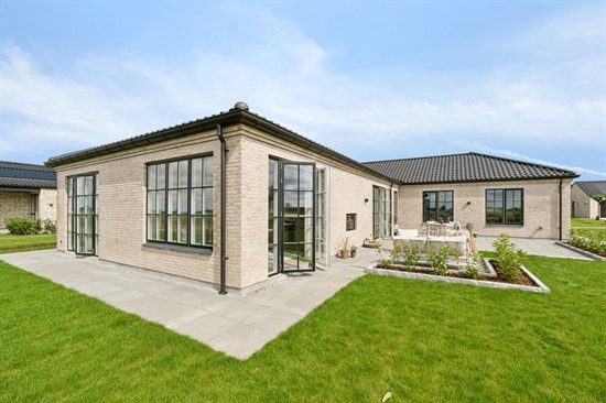 Top 6 over dyreste boliger til salg i Hadsten. Priser op til 6.995.000 kr