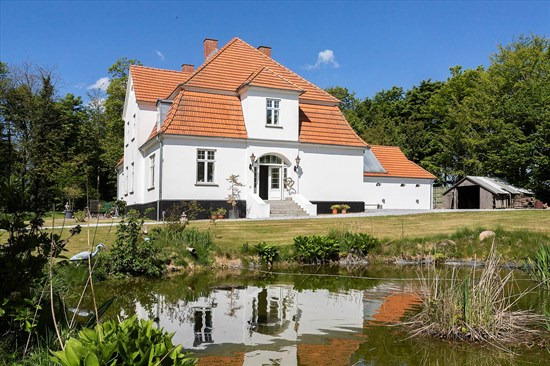 Top 6 over dyreste boliger til salg i Gram. Priser op til 4.998.000 kr