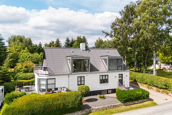 Top 6 over dyreste boliger til salg i Malling. Priser op til 15.900.000 kr