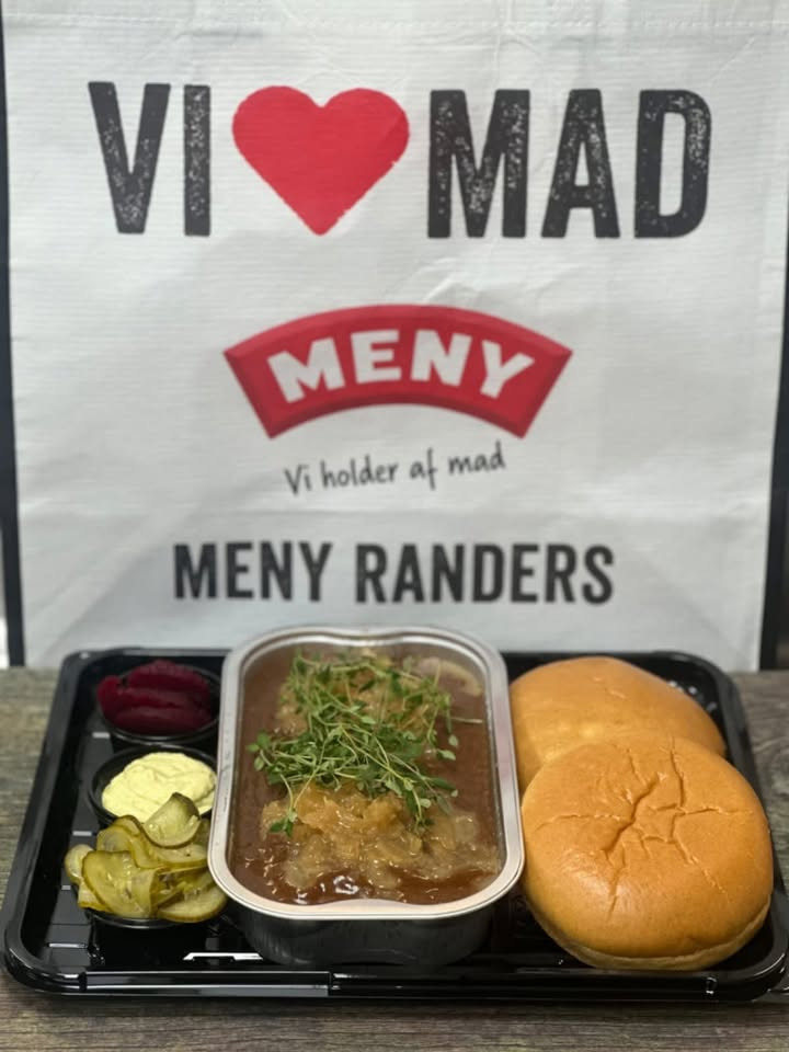 Meny Randers præsenterer lækker bygselv bøfsandwichplatte til afhentning