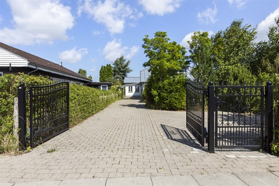 Brønderslev Alle 70A og 4 andre boliger er kommet til salg denne uge i Kastrup - se boligerne her.