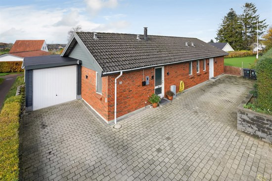 Kirstinebjergvej 23 er til salg for kun 895.000 kr.: Se de billigste boliger til salg i Årslev her