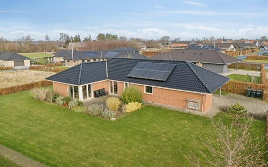 Top 6 over dyreste boliger til salg i Ørbæk. Priser op til 4.995.000 kr