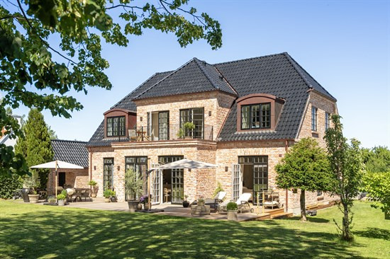 Top 6 over dyreste boliger til salg i Holbæk. Priser op til 21.000.000 kr