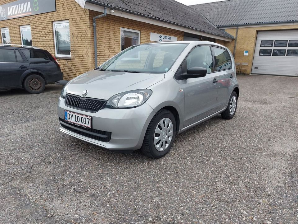 Kunne du forestille dig denne Skoda Citigo hjemme i din garage? P.C. BILER ApS kan!