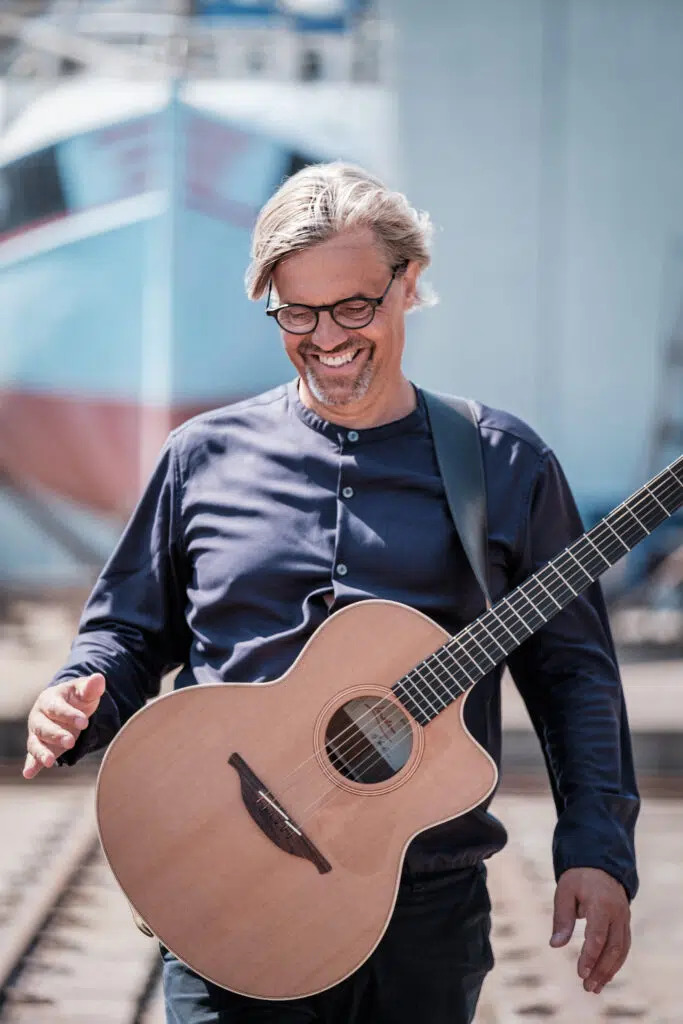 Oplev Mads Westfall live på Lysbro Plejecenter