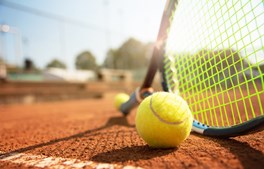 Ekstraordinær generalforsamling: Tennisklub truet af lukning
