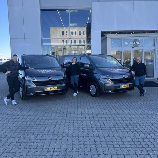 Autocentralen Viborg har travlt: Leverer nye e-transportere til HenSa Murerfirma