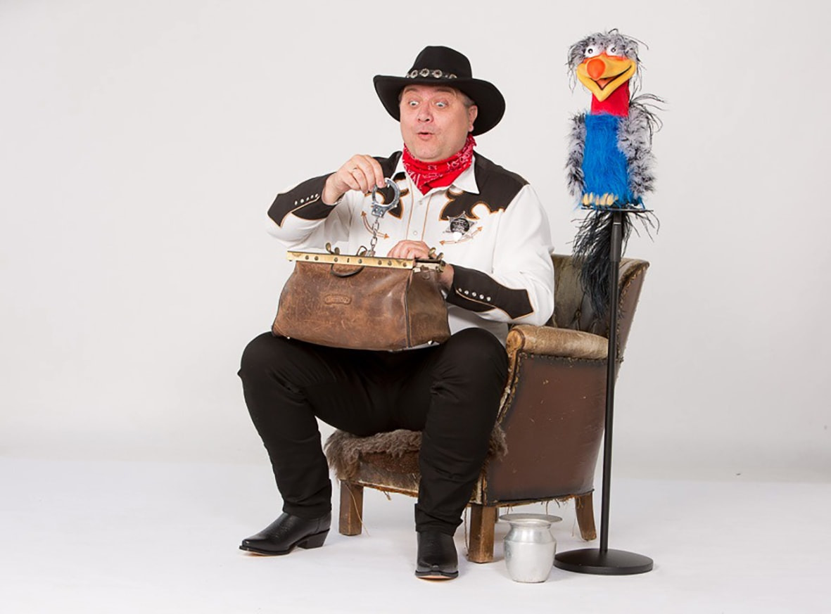 Sherif Haps og Guffe indtager Valsgaard Hallen