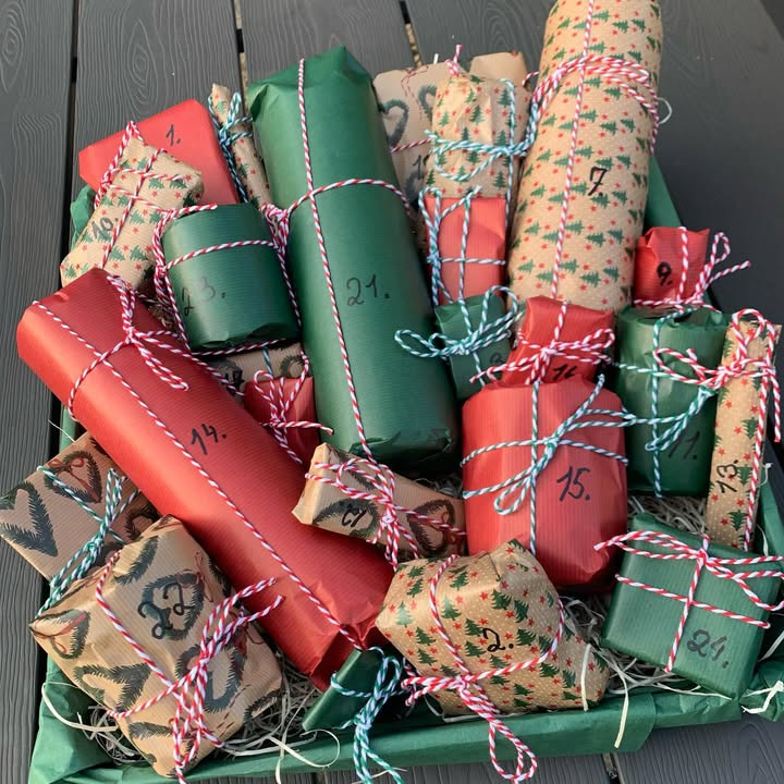 Fru Hansens Butik & Café tilbyder tidlig bestilling af julekalendere og firmagaver