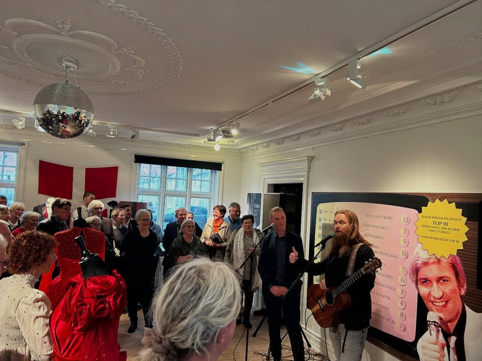 Gimsinghoved inviterer alle til at opleve Dansk Melodi Grand Prix-udstilling fra i dag kl. 11