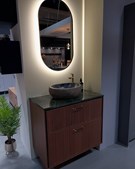 Bessmann Køkkener præsenterer elegant badeværelsesmiljø til det lille gæstetoilet