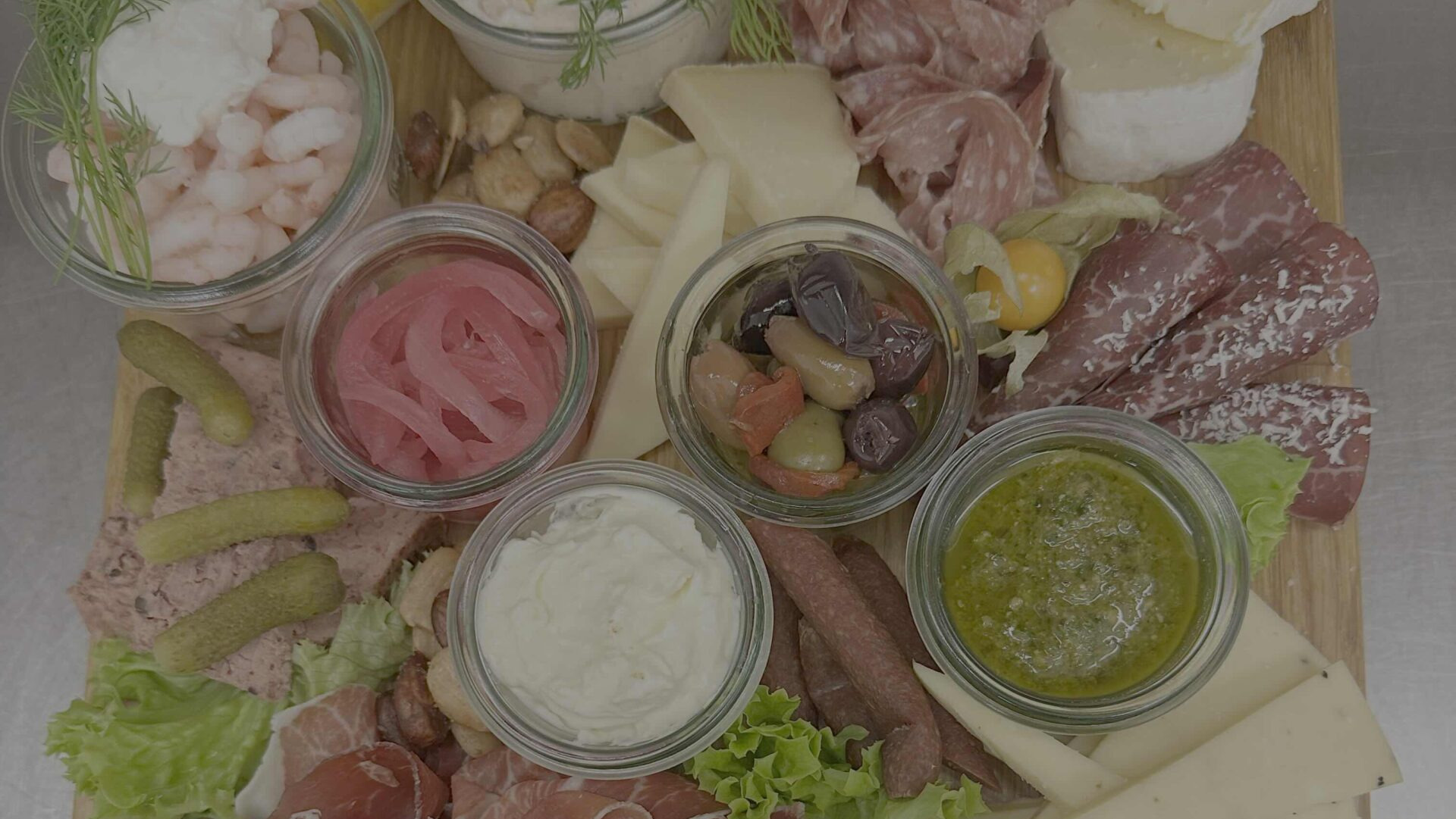 Bestil din nytårstapas hos Osten Kolding