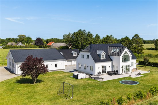 Drømmer du om luksus? For 7.000.000 kr er Lillemarksvej 9 kommet til salg - Se den og de dyreste boliger til salg her