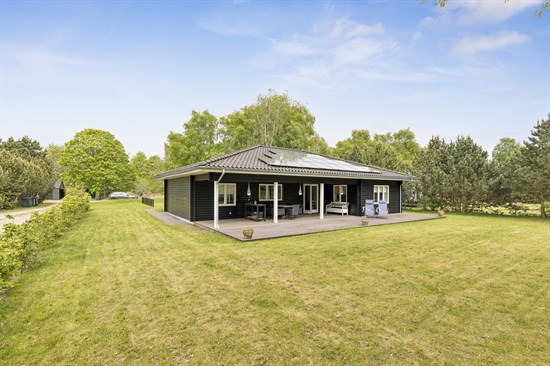Roarsgård 28 og 1 anden boliger er kommet til salg denne uge i Vig - se boligerne her.