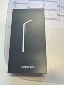 Mobilhytten præsenterer nye Samsung S25 128GB i navy til særpris