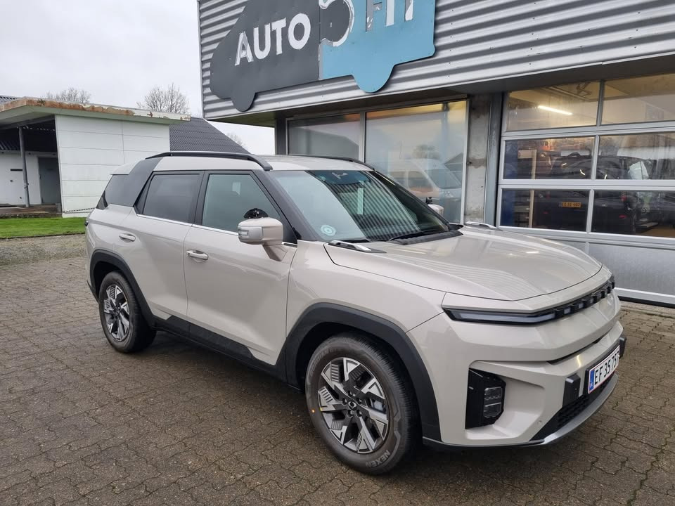 AutoFit A/S præsenterer Danmarks første KGM Torres skolevogn transformation