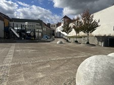 Central plads i Randers har fået et ansigtsløft