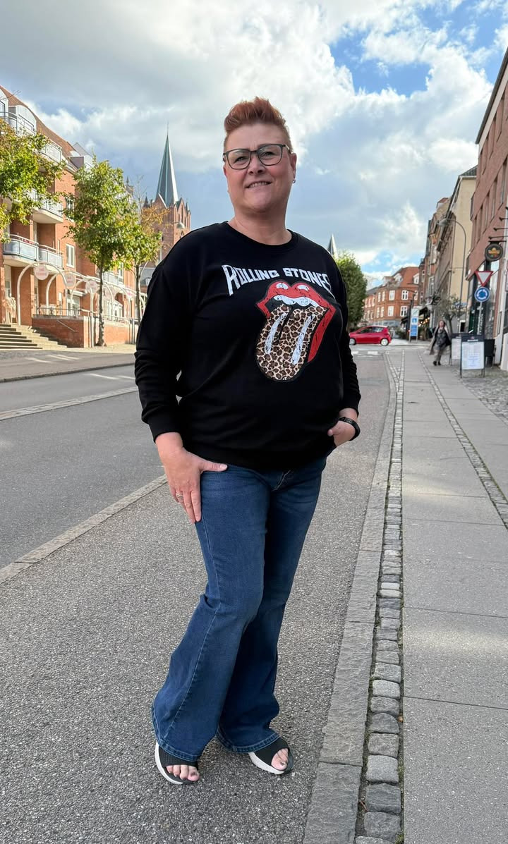 Only Curves fejrer fødselsdag med 20% rabat på Rolling Stones sweatshirts og svaj jeans