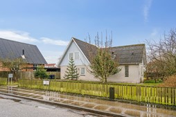 Billig kalksandstensvilla på dejlig grund i Østbyen