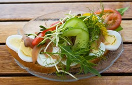 Haughus Gods: Café og brugskunst