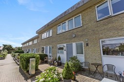 Mæglerhuset annoncerer ny pris på velindrettet rækkehus i Nørresundby