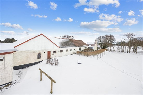 Mogensbækvej 32 og 1 anden boliger er kommet til salg denne uge i Bindslev - se boligerne her.