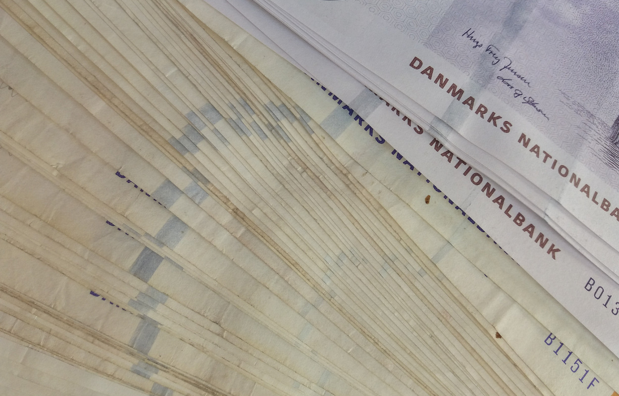 Falske bankbude snyder ældre i Brabrand: Tusindvis af kroner stjålet