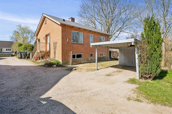 Ulstrup Skovvej 23 er til salg for kun 245.000 kr.: Se de billigste boliger til salg i Ulstrup her