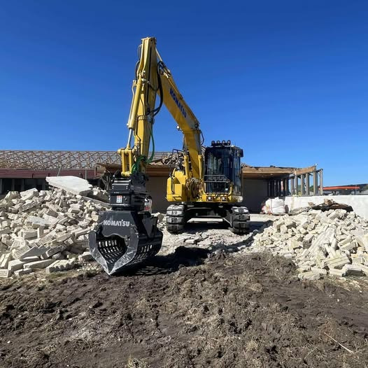 SCANTRUCK A/S giver 15 % rabat på Komatsu nedbrydningsudstyr resten af 2026