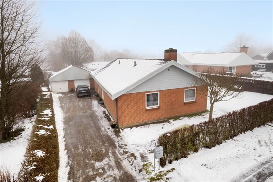 Avnbøgen 7 og 1 anden boliger er kommet til salg denne uge i Kjellerup - se boligerne her.