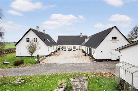 Top 6 over dyreste boliger til salg i Rønnede. Priser op til 5.995.000 kr