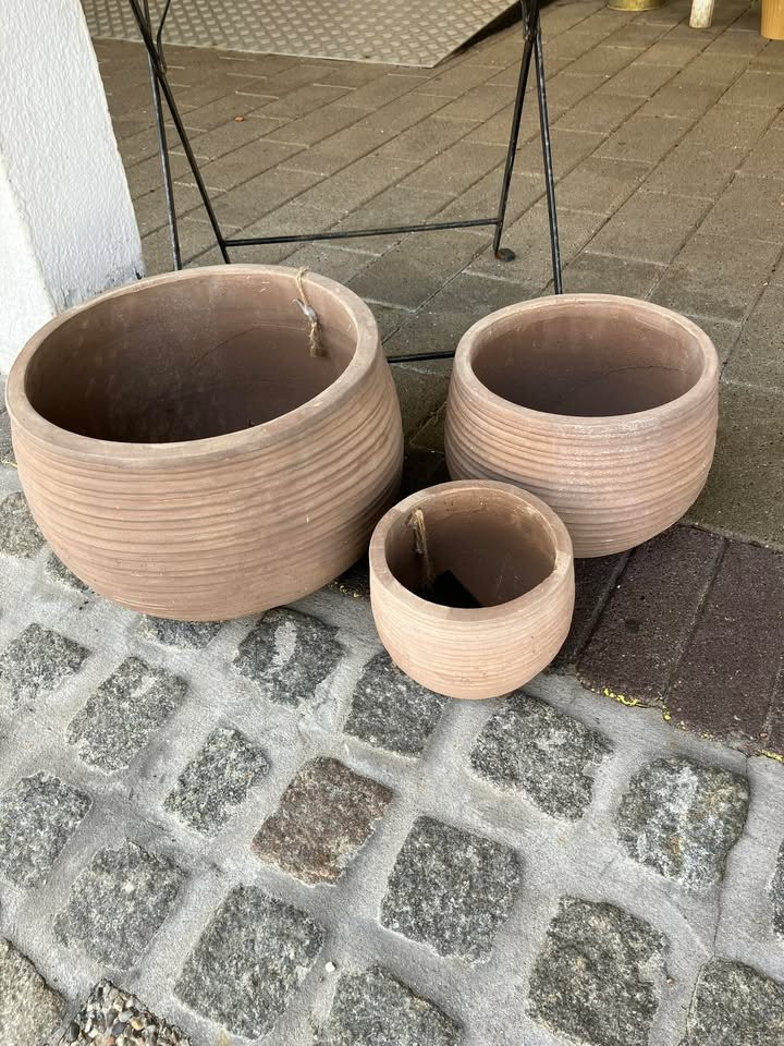 Guldblomsten tilbyder 30 % rabat på håndlavede frostsikre krukker i denne uge