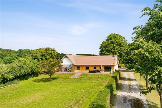 Bavnehøjvej 19 og 1 anden boliger er kommet til salg denne uge i Tjele - se boligerne her.
